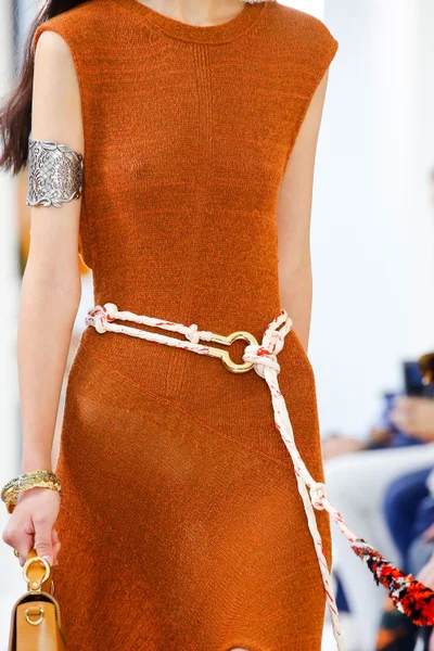 Look 63